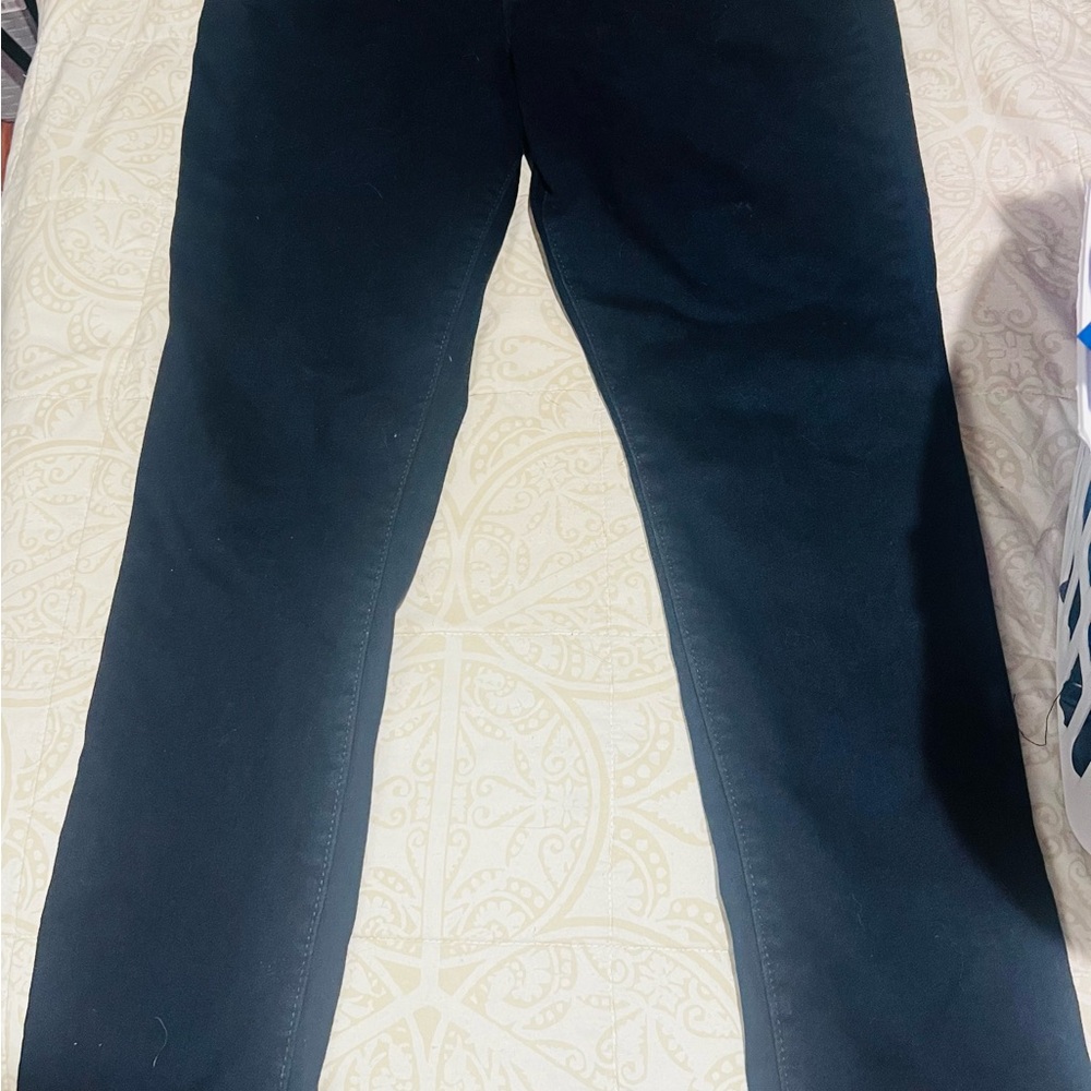 Gloria Vanderbilt all around slimming effect jeans.